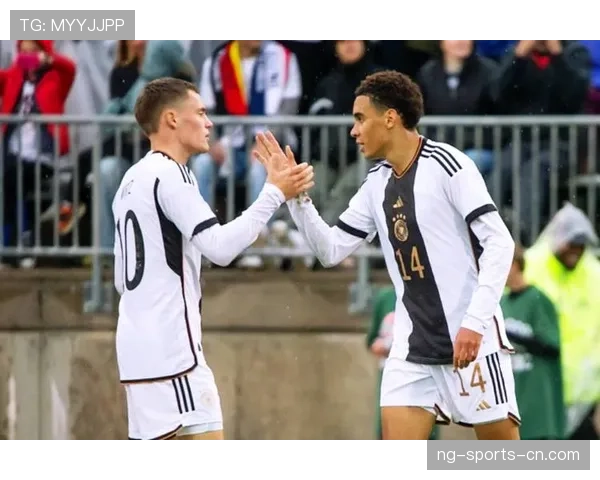 维尔茨与穆西亚拉：同代新星成长轨迹及核心贡献对比